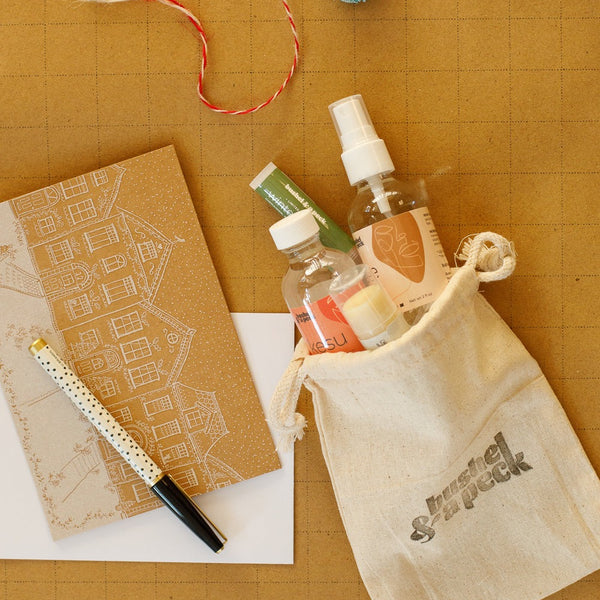 The Holiday Travelers Kit